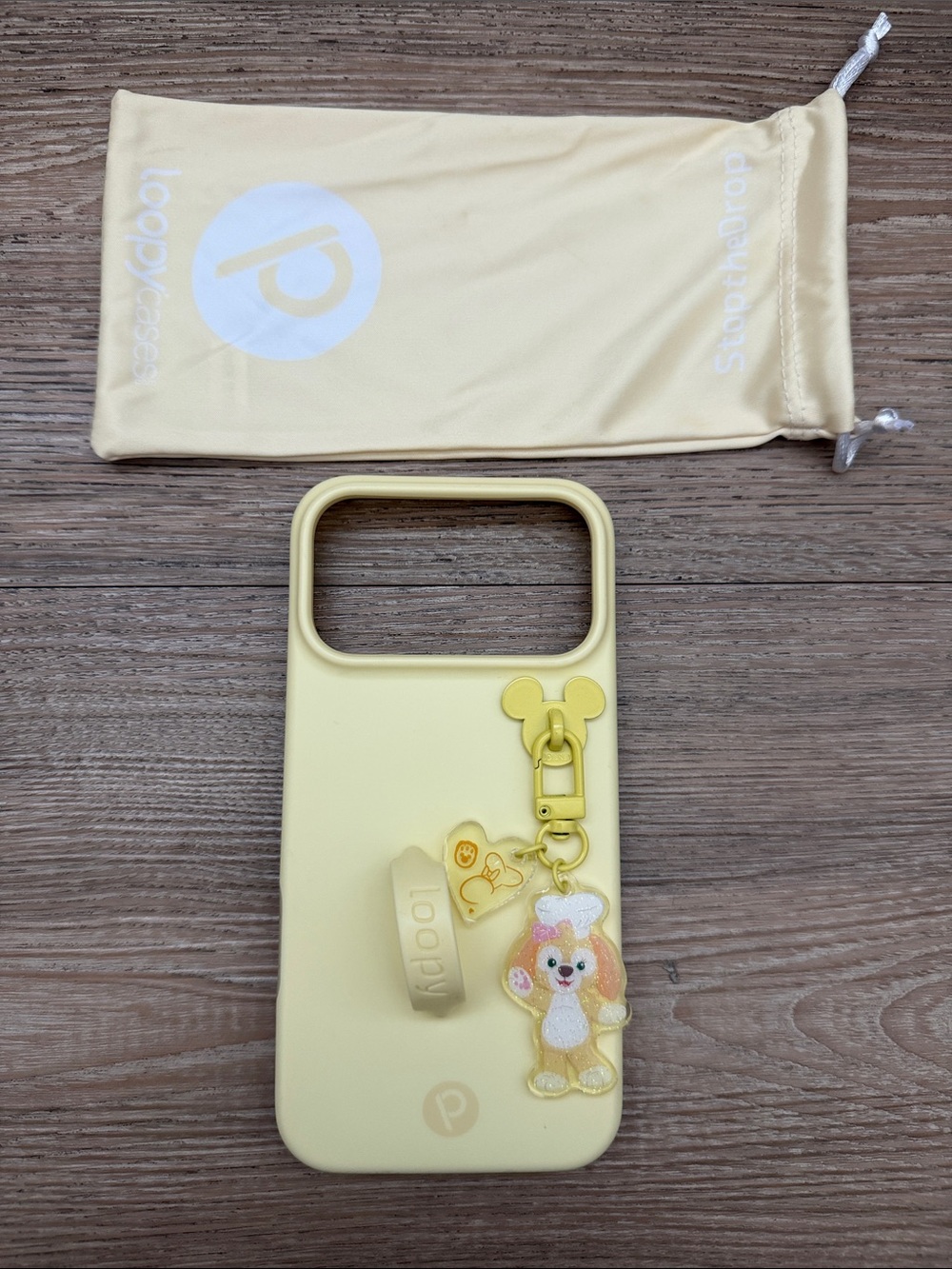 iPhone 17 Pro Max Loopy Case & Cookie Ann Charm